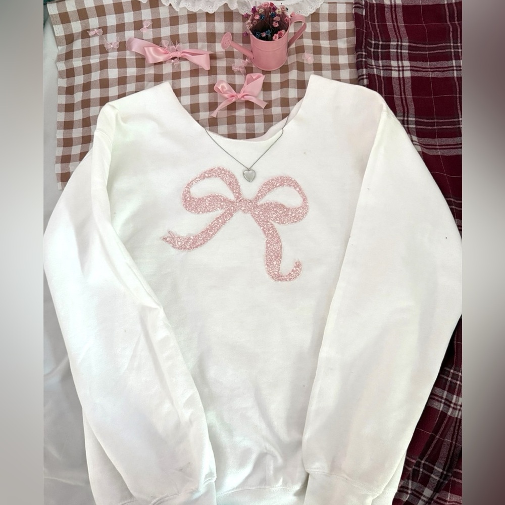 custom stitched bow hoodie